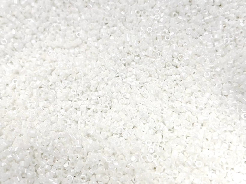 Cylinder seed bead, Opaque, 2.5mm | 古董玻璃珠, 珠光色, 2.5mm