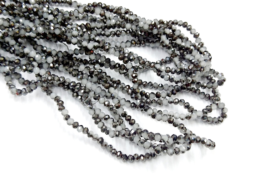 Glass beads 3x3.5mm faceted rondelle, opaque off-white with half coat Gunmetal | 玻璃珠, 3x3.5mm, 切面扁珠, 蛋白+半鍍槍黑色