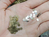 Clearance, Brass sequins, 4mm, 2 holes, 200 pcs | 特價, 圓銅片, 4mm, 雙孔, 200個