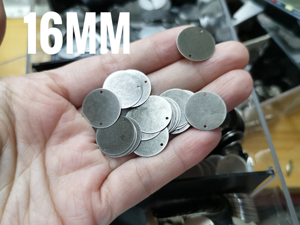 Clearance, Brass sequins, 16mm, 2 holes, 36 pcs | 特價, 圓銅片, 16mm, 雙孔, 36個