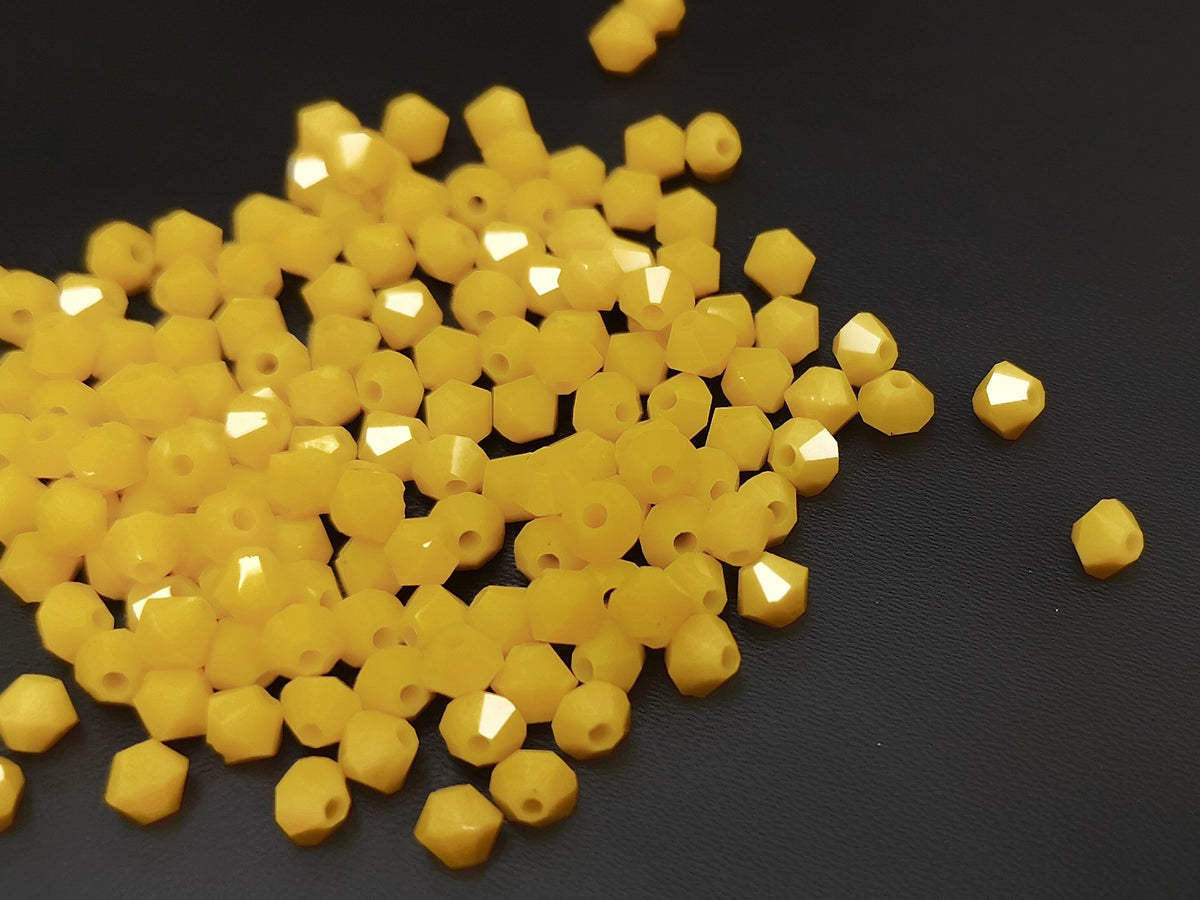 雙尖水晶玻璃, 4mm, 實色黃, 144粒