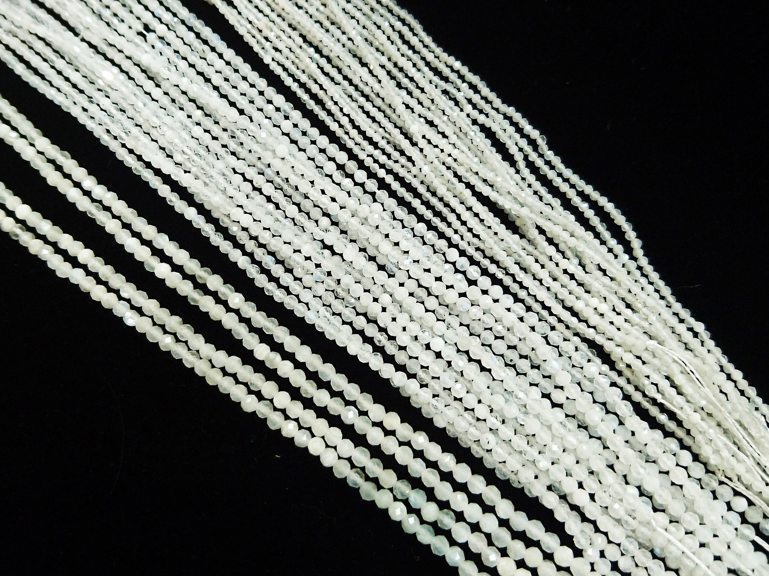 天然水晶, 圓形切面, 月光石