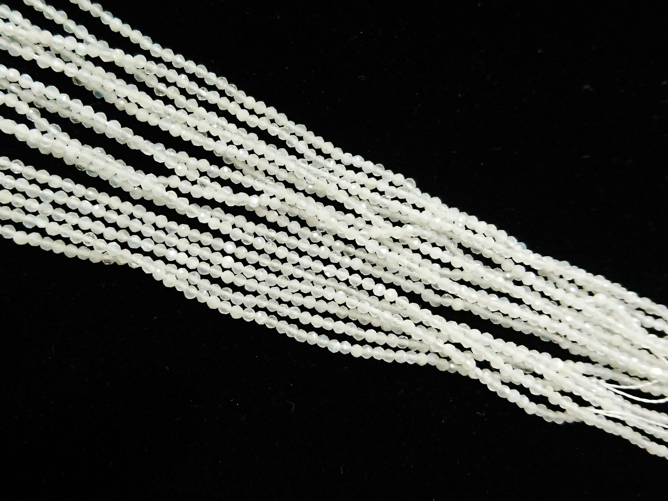 天然水晶, 圓形切面, 月光石