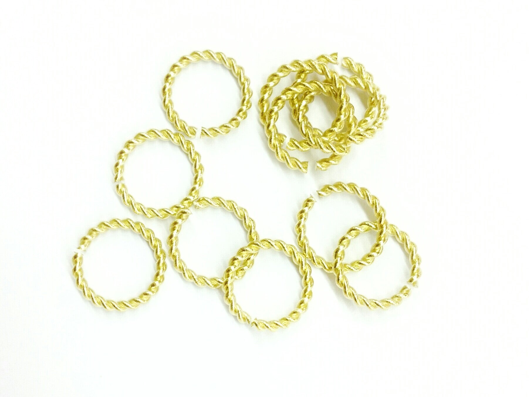 Jump Ring, 13mm Twisted Brass Jump Rings, 20 Pieces Per Pack - amakeit bead 天富